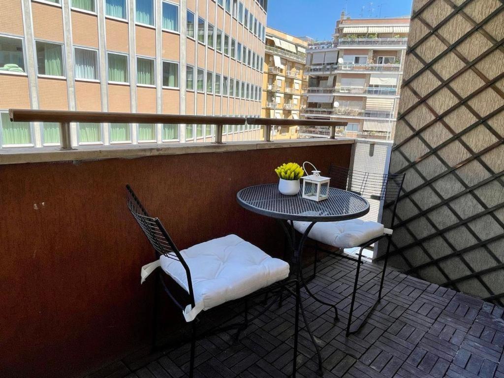 Forty1 Apartment Near Metro Cipro Rome Exterior photo