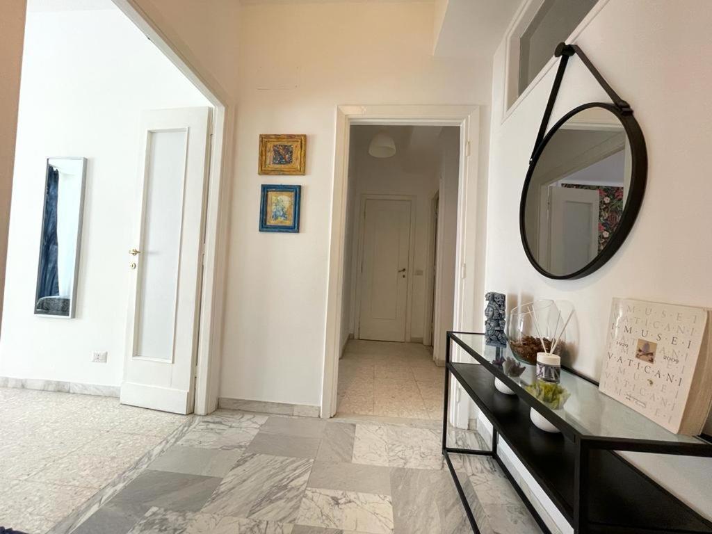 Forty1 Apartment Near Metro Cipro Rome Exterior photo